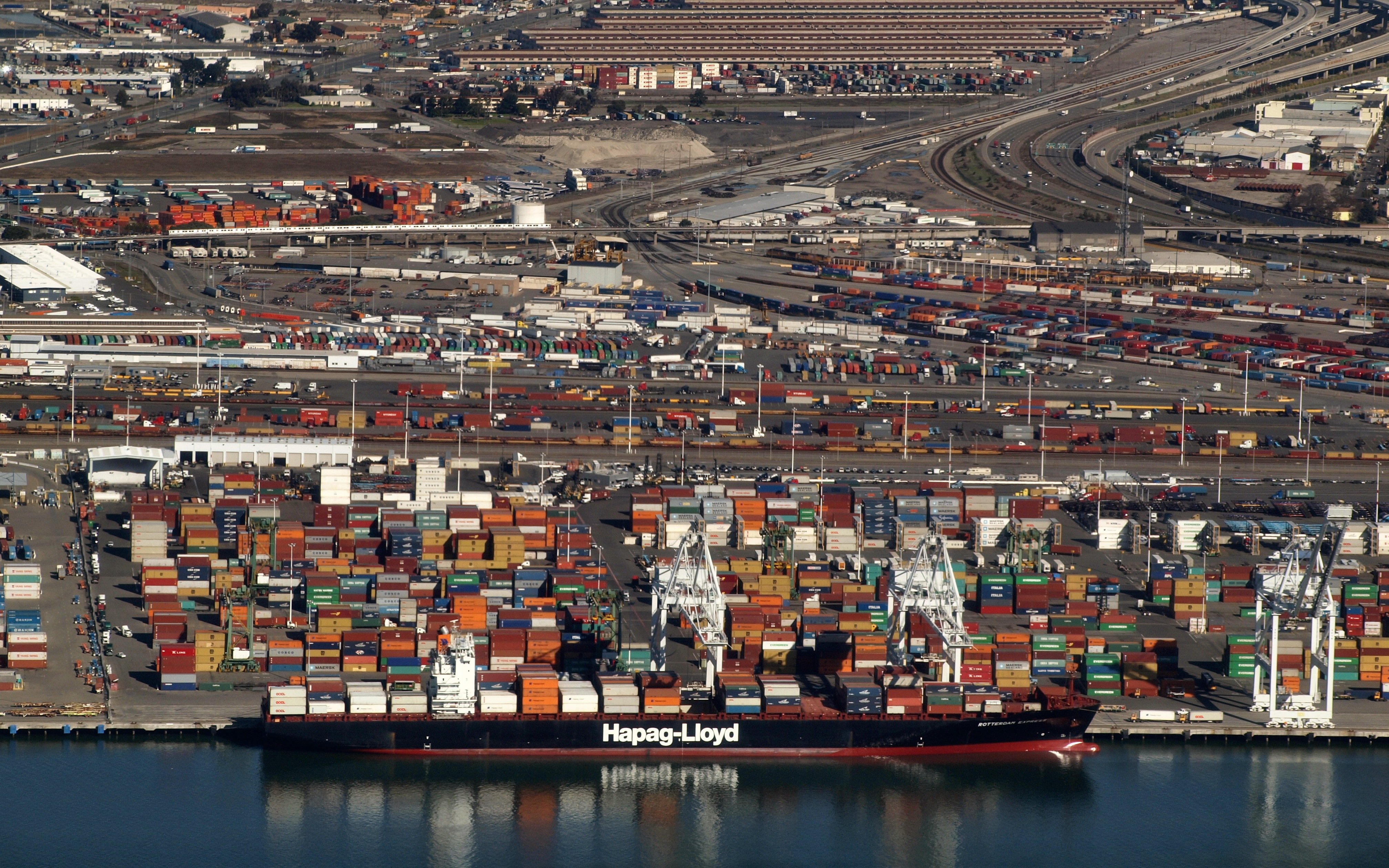 Port_of_Oakland